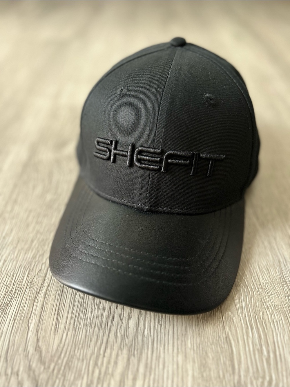 SHEFIT faux‎ leather cap